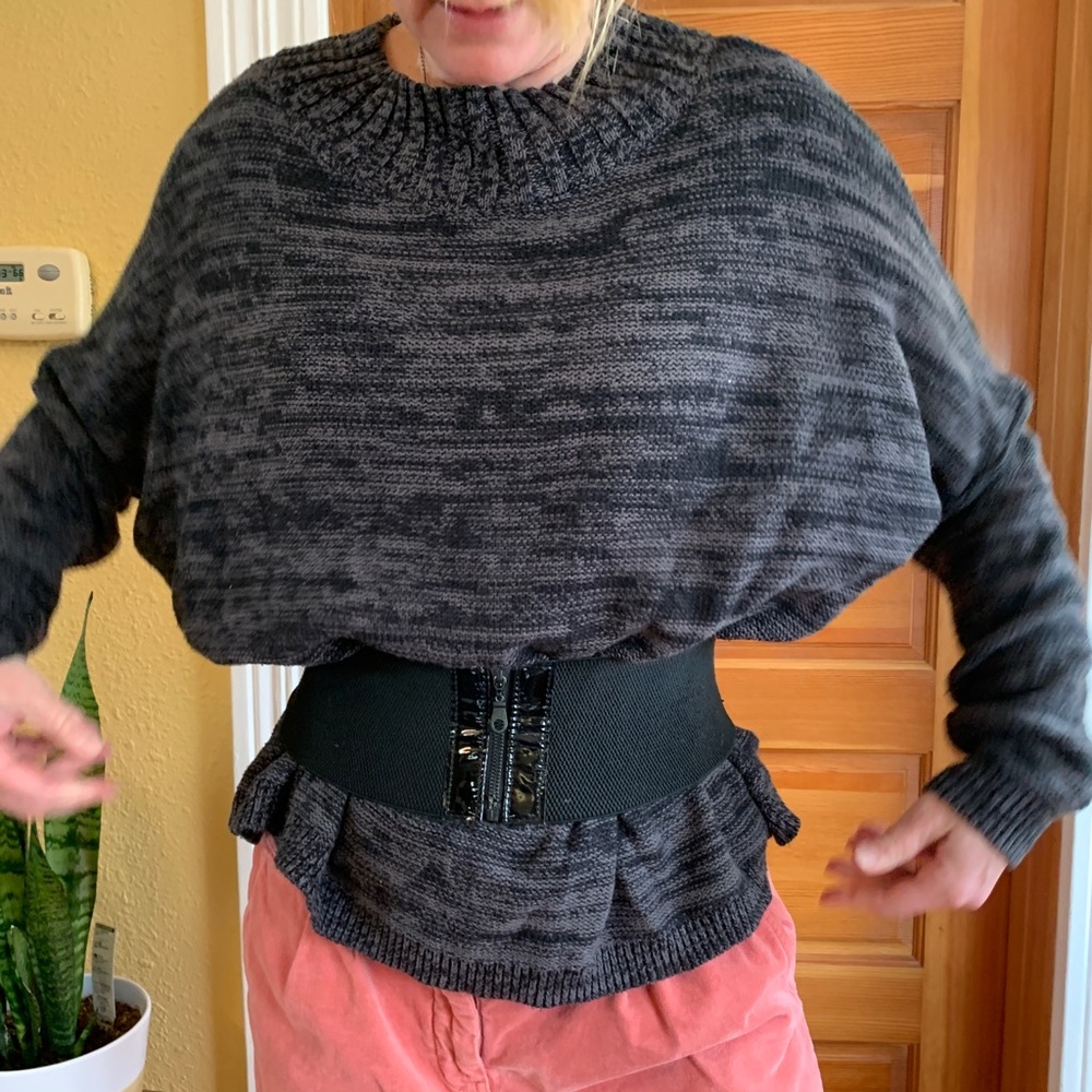 grey/black oversize sweater